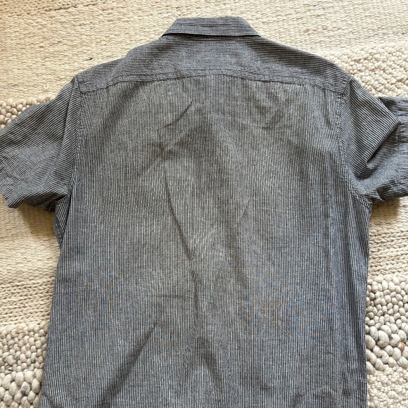 GAP Workshirt Short Sleeve Linen Cotton Blend - Medium Slim, Gray with White Str - Picture 5 of 5